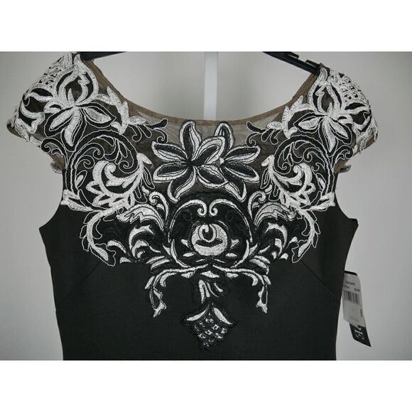 XSCAPE Embroidered Appliqué Scuba Crepe Cocktail Dress Size 6 - Picture 3 of 10